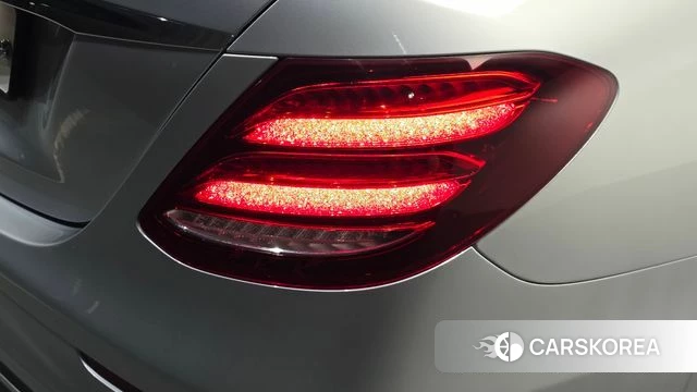 Mercedes-Benz E-Class W213 id 4907821 из Кореи 15