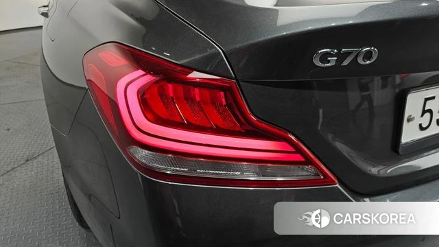 Genesis G70 id 4294896 из Кореи 15