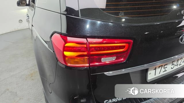 Kia The New Carnival id 4294964 из Кореи 15