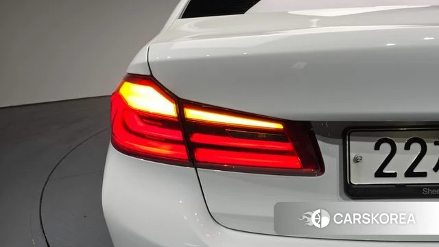 BMW 5 Series (G30) id 4225305 из Кореи 15