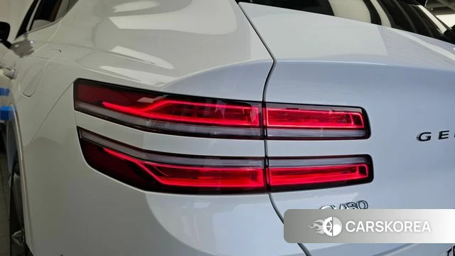 Genesis GV80 id 4900040 из Кореи 15
