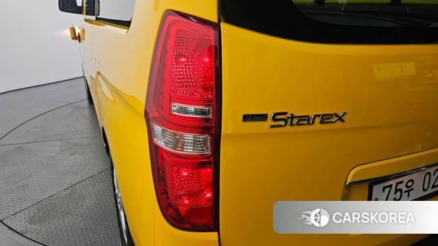 Hyundai The New Grand Starex id 4557850 из Кореи 15