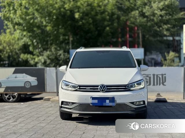 Volkswagen Touran L id 4272818 из Китая 15