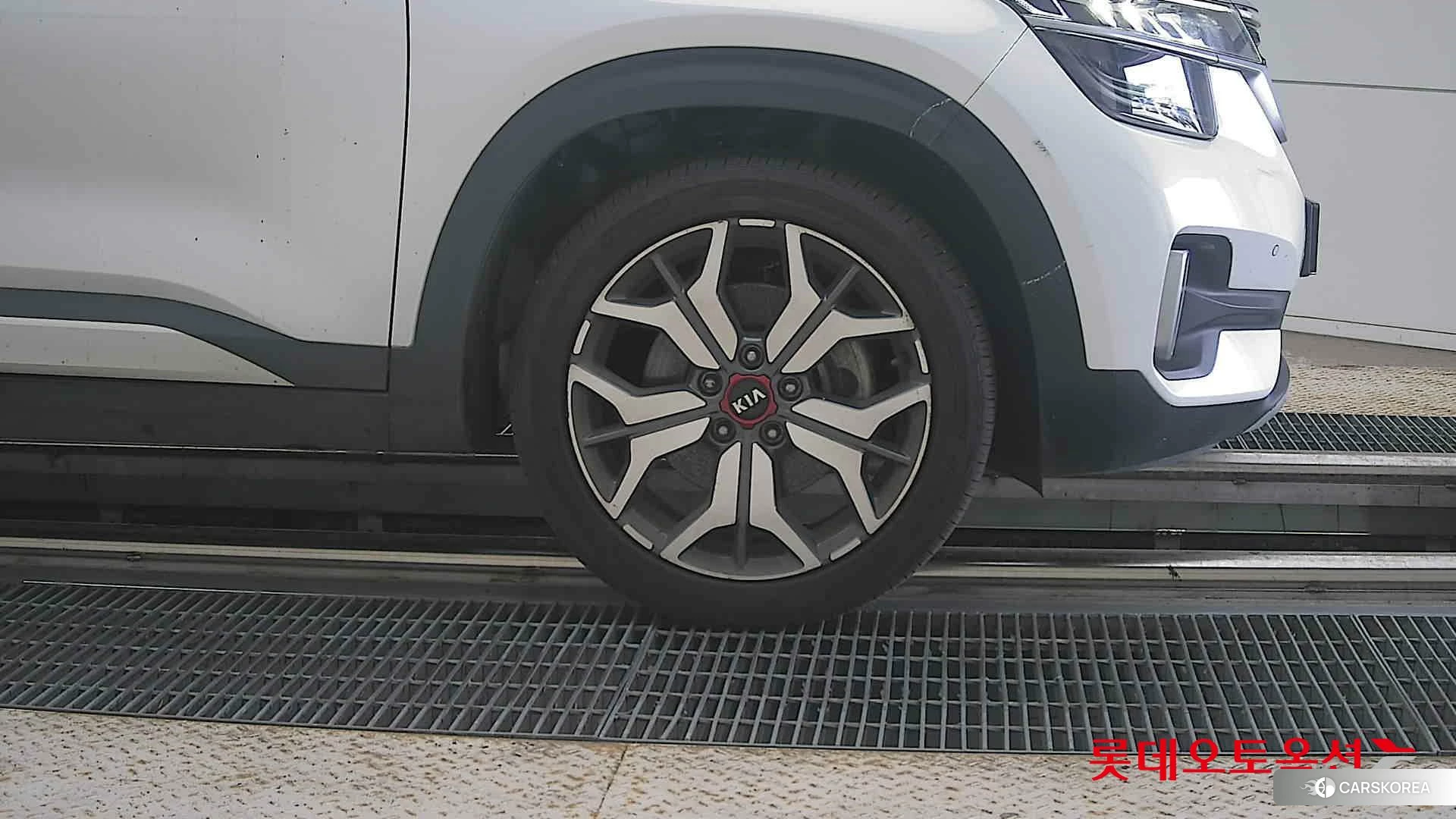 Kia Seltos id 4664338 из Кореи 15