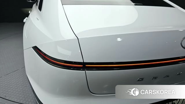 Hyundai Grandeur (GN7) id 4201114 из Кореи 15