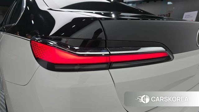 BMW 7 Series (G70) id 4200718 из Кореи 15