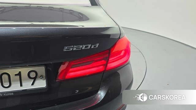 BMW 5 Series (G30) id 4542937 из Кореи 15