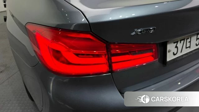 BMW 5 Series (G30) id 4246262 из Кореи 15