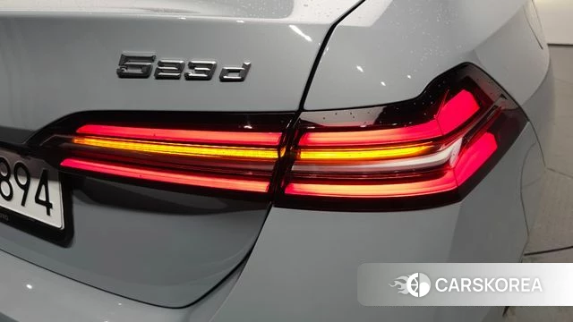 BMW 5 Series (G60) id 4607558 из Кореи 15