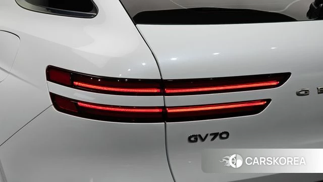 Genesis GV70 id 4692756 из Кореи 15