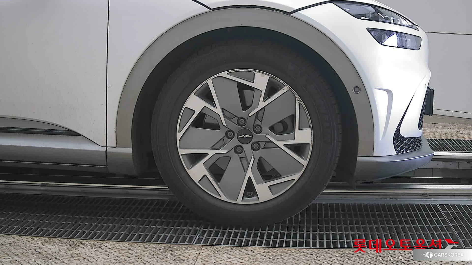 Hyundai GV60 id 3882074 из Кореи 15