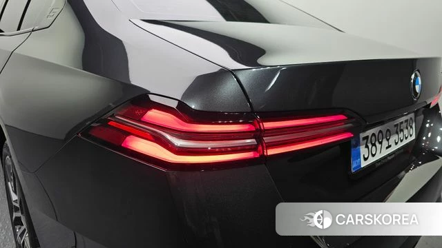 BMW 5 Series (G60) id 4200652 из Кореи 15