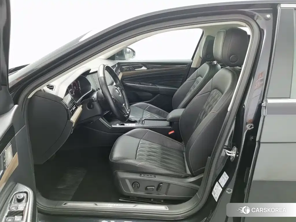 Volkswagen Passat id 4577840 из Китая 15