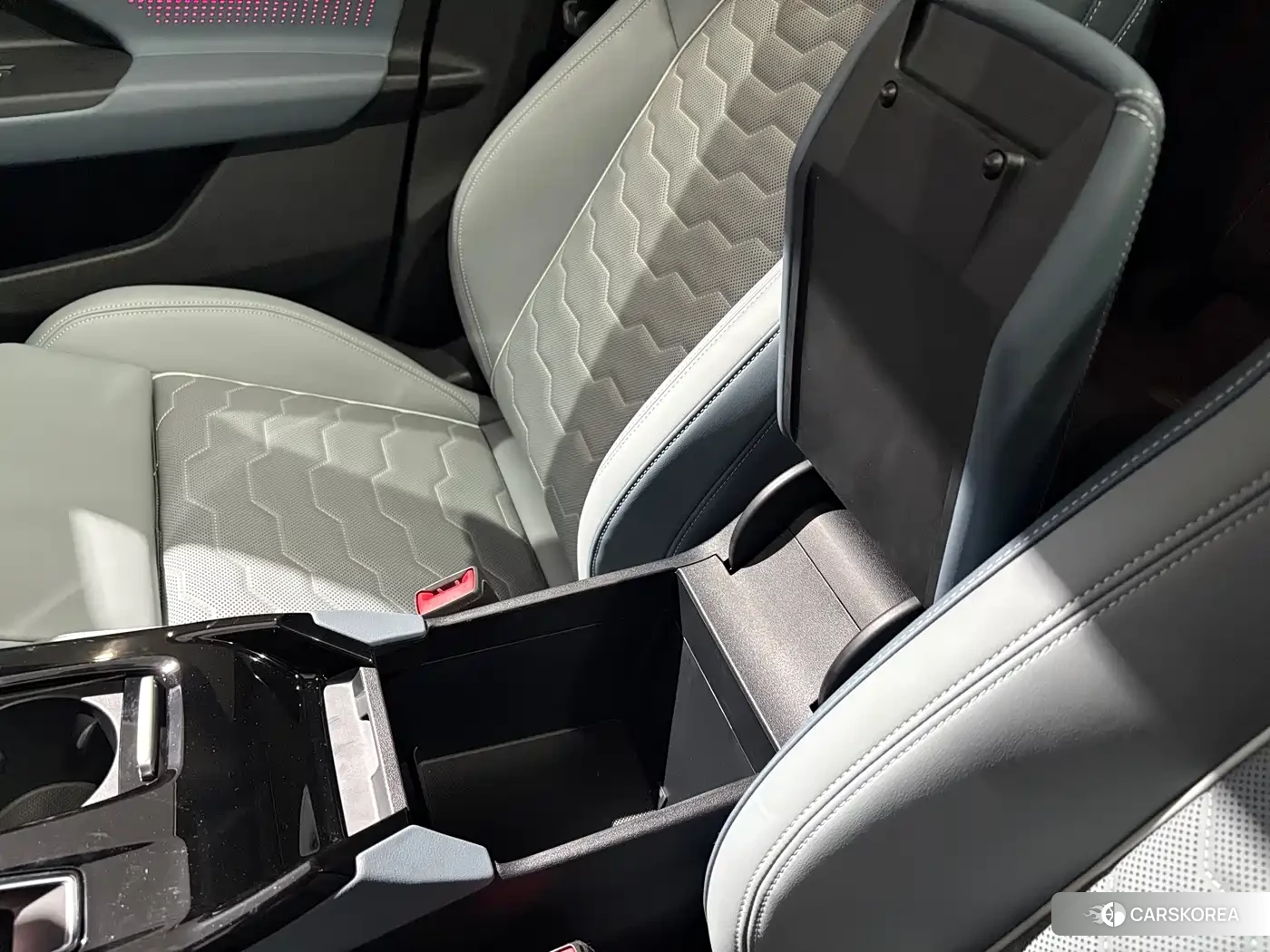Audi Q6L e-tron id 4546638 из Китая 15