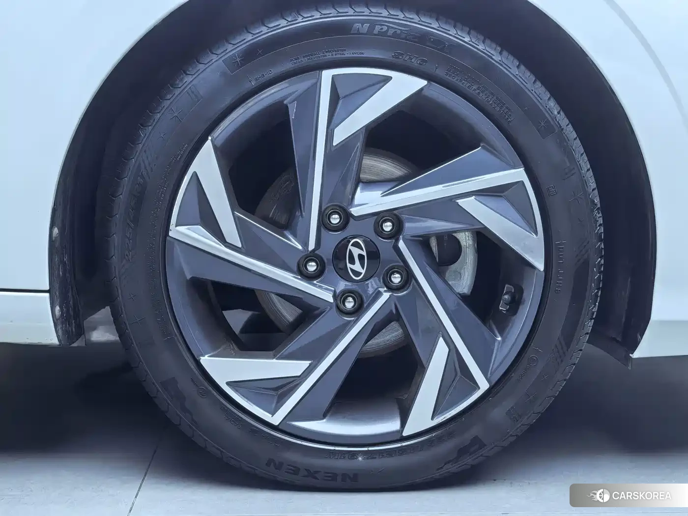 Hyundai Elantra id 4680819 из Китая 15