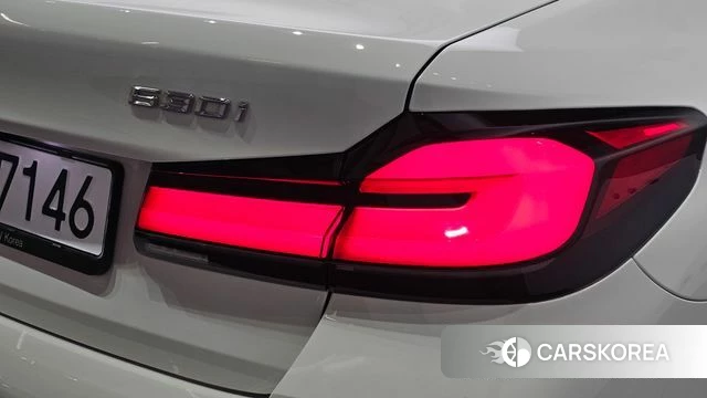 BMW 5 Series (G30) id 4864130 из Кореи 15