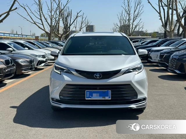Toyota Saina id 4235045 из Китая 15