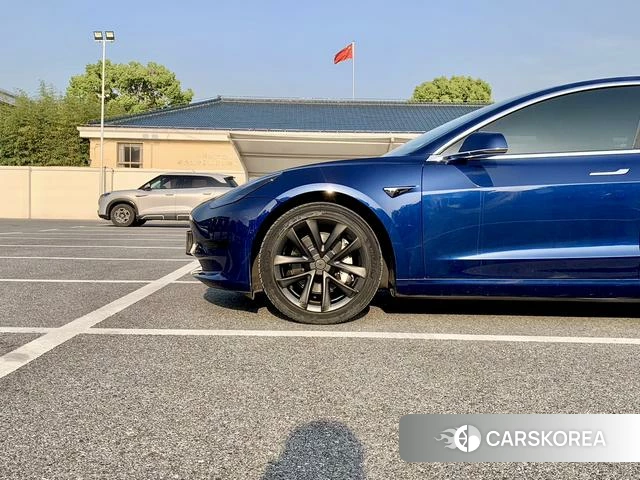 Tesla Model 3 id 4253086 из Китая 15