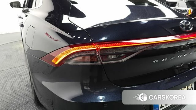 Hyundai The New Grandeur IG Hybrid id 4355634 из Кореи 15