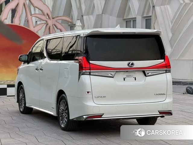 Lexus LM id 4307770 из Китая 15
