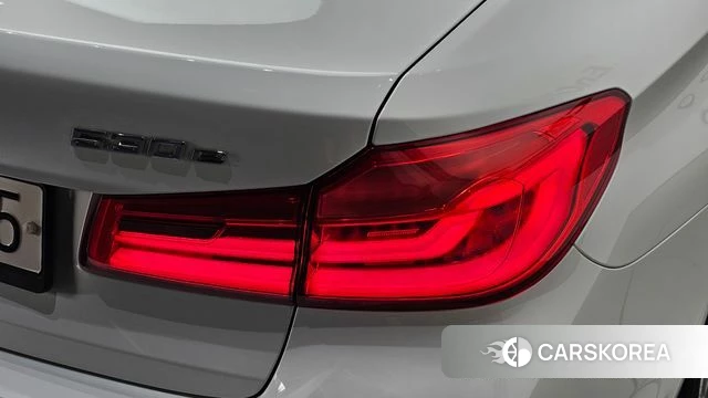 BMW 5 Series (G30) id 4698009 из Кореи 15
