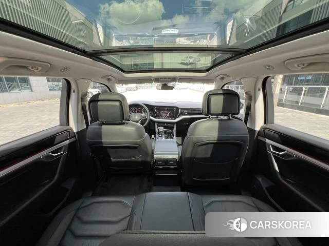 Volkswagen Touareg id 4259629 из Китая 15