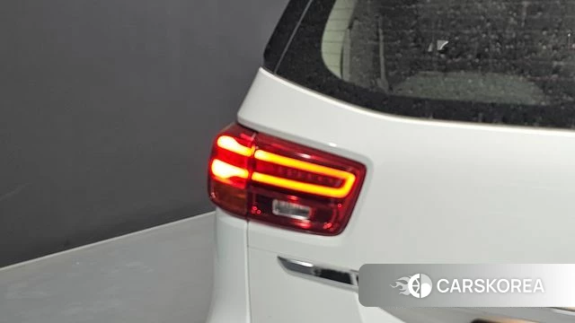 Kia The New Carnival id 4536376 из Кореи 15
