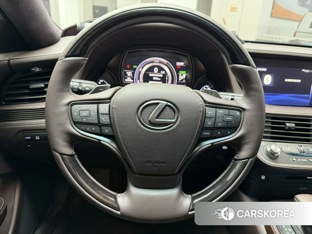 Lexus LS id 4254666 из Китая 15