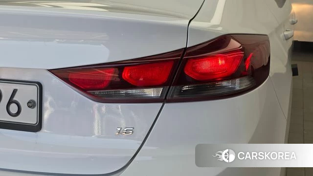 Hyundai Avante AD id 4850031 из Кореи 15