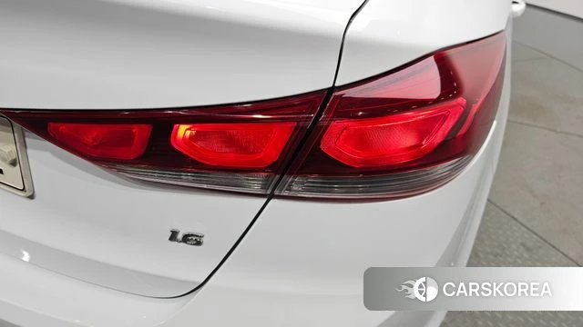 Hyundai Avante AD id 4605260 из Кореи 15
