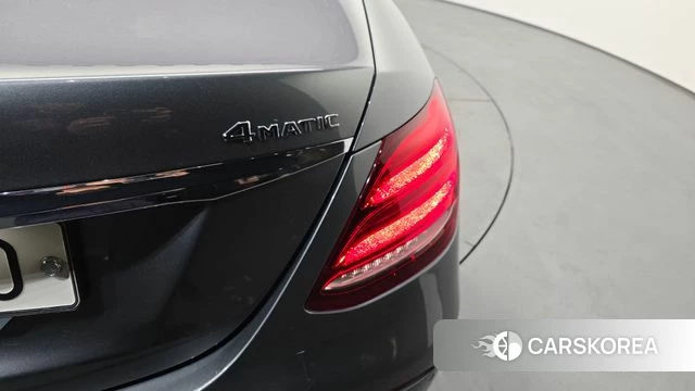 Mercedes-Benz E-Class W213 id 4225812 из Кореи 15