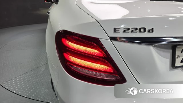 Mercedes-Benz E-Class W213 id 4530428 из Кореи 15