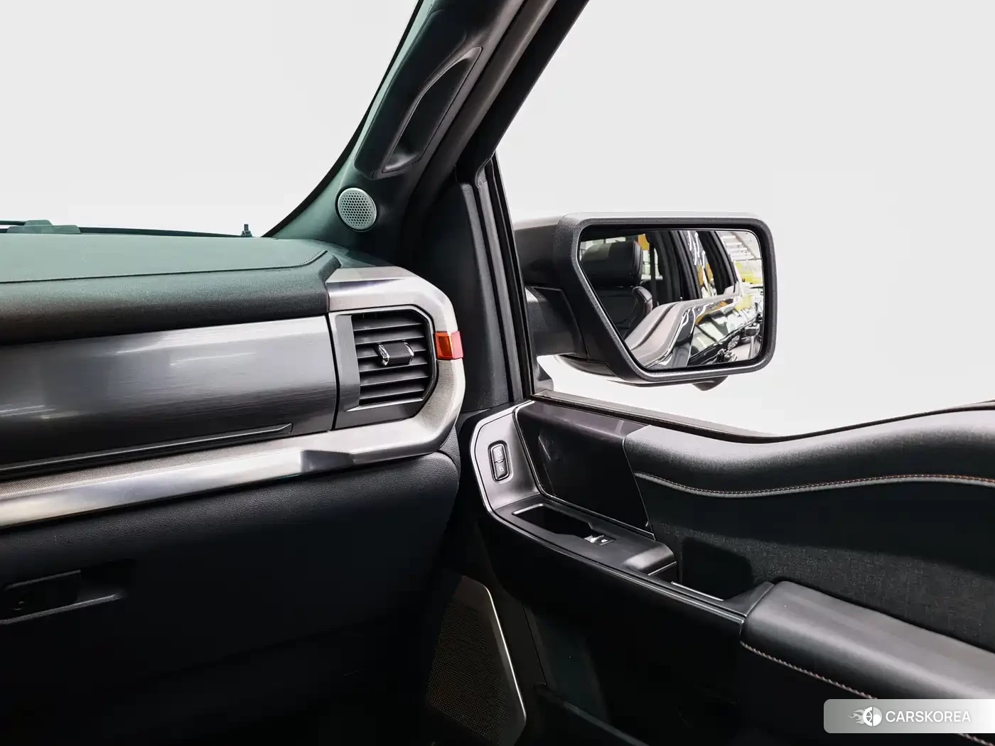 Ford F-150 Raptor id 4565318 из Китая 15