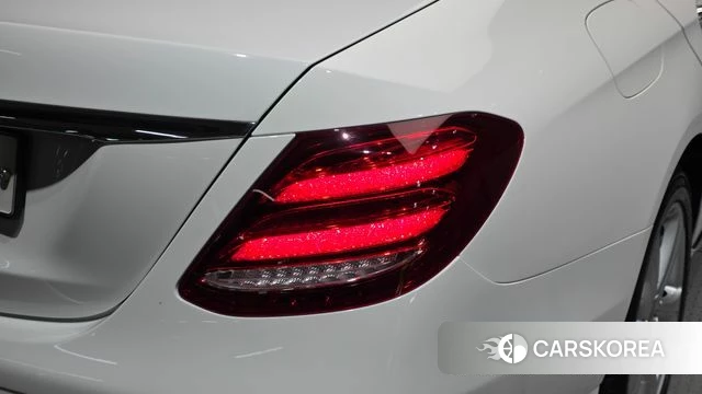 Mercedes-Benz E-Class W213 id 4605440 из Кореи 15