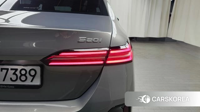 BMW 5 Series (G60) id 4655472 из Кореи 15
