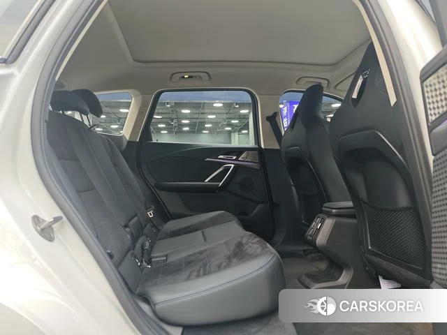 BMW iX1 id 4264036 из Китая 15