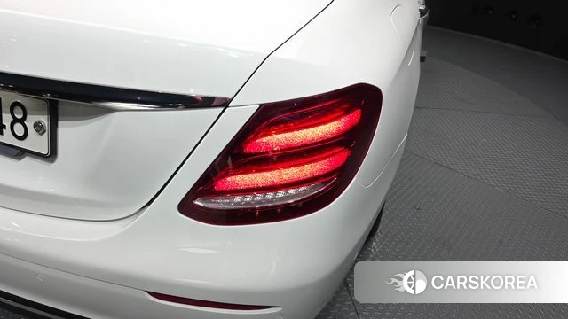 Mercedes-Benz E-Class W213 id 4397954 из Кореи 15
