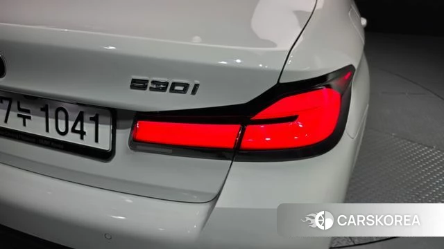BMW 5 Series (G30) id 4917001 из Кореи 15