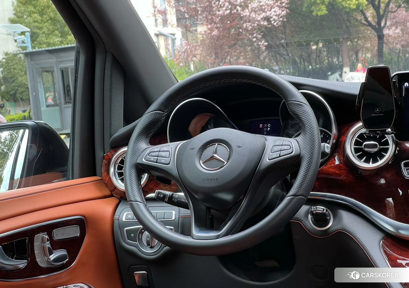 Mercedes-Benz V-class id 4487362 из Китая 15