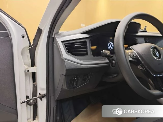 Volkswagen Polo id 4207038 из Китая 15