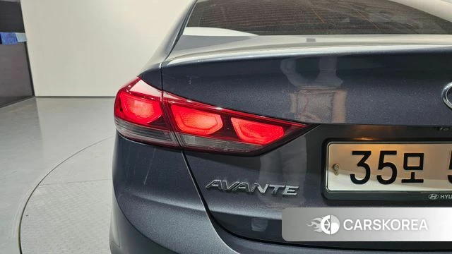 Hyundai Avante AD id 4520875 из Кореи 15