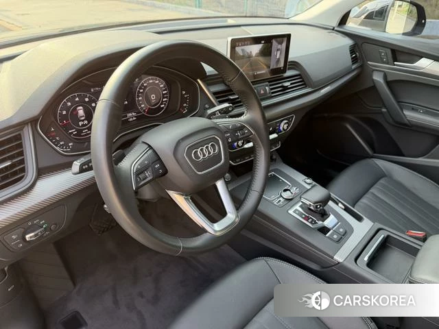 Audi Q5L id 4329182 из Китая 15