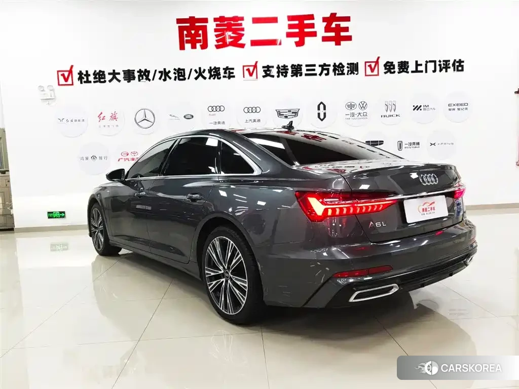 Audi A6L id 4548230 из Китая 15