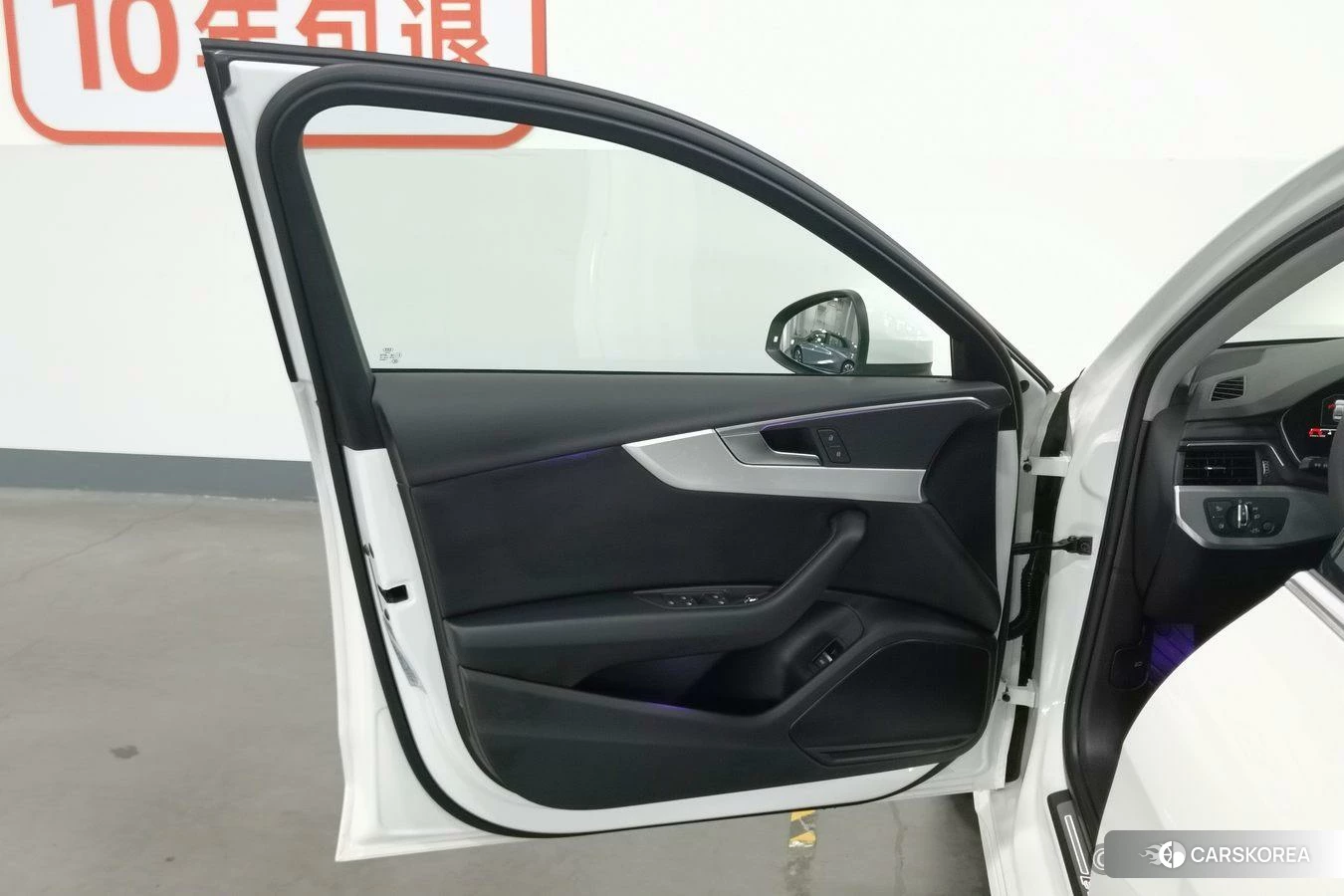 Audi A4L id 4426541 из Китая 15