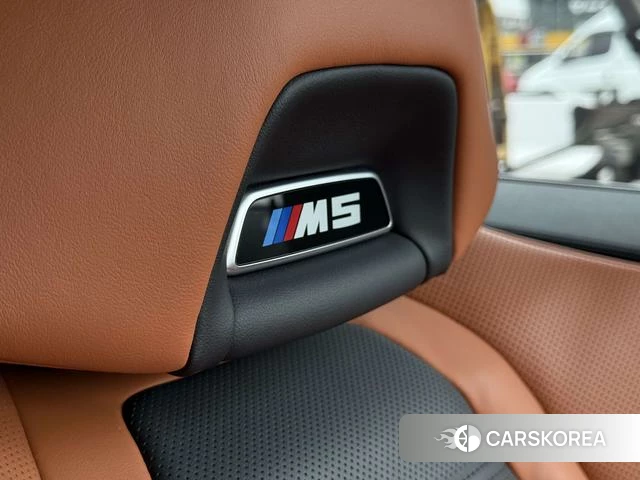 BMW M5 id 4256874 из Китая 15