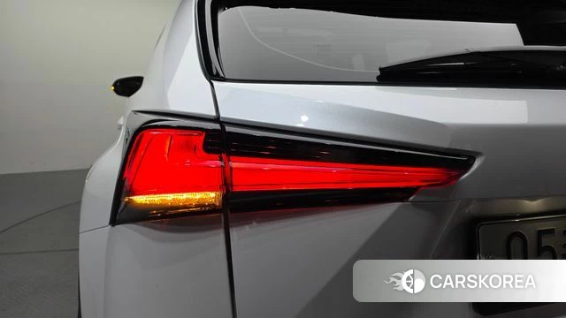 Lexus NX300h id 4251089 из Кореи 15