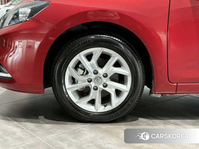 Nissan TIIDA id 4393806 из Китая 15