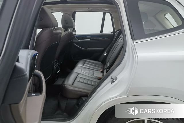 BMW X3 id 4258220 из Китая 15
