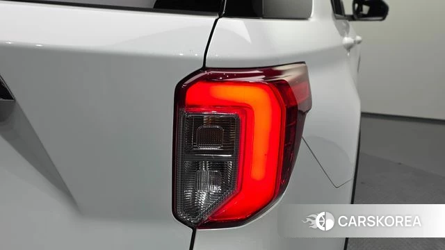 Ford Explorer 6th Generation id 4482789 из Кореи 15