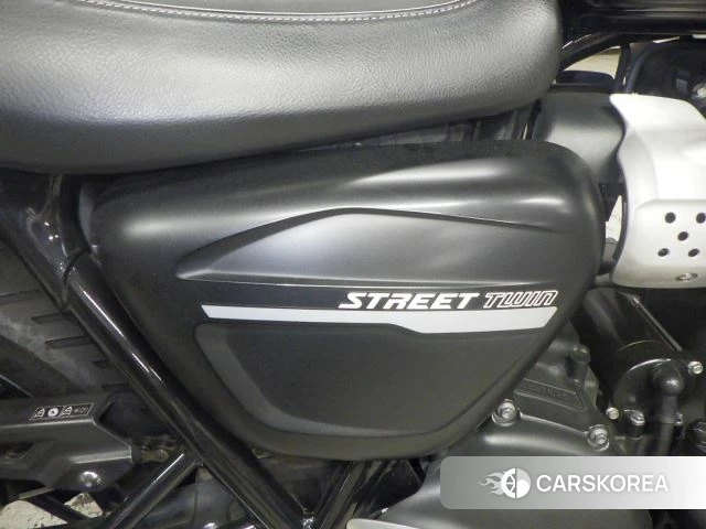 Triumph STREET TWIN id 3946643 из Японии 15
